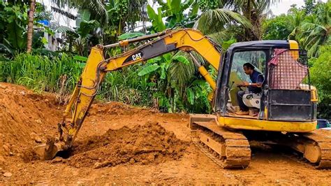 running a mini excavator|mini excavator training for beginner.